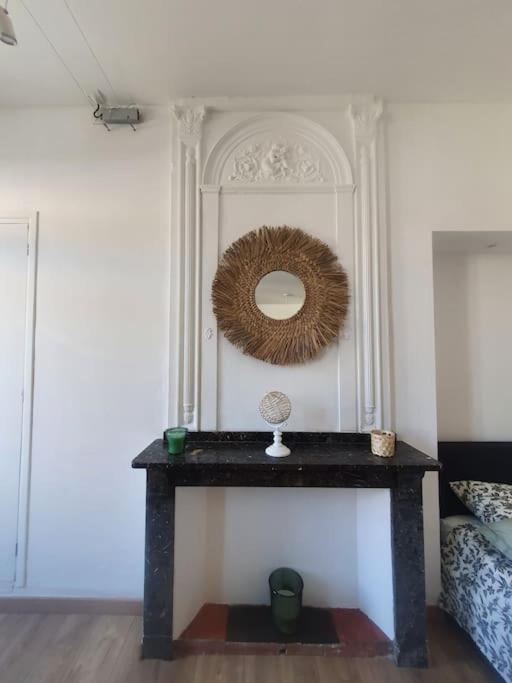 -Garrigue- Face A La Cite Medievale Studio Terrasse Classe 4☆ Каркасон Екстериор снимка